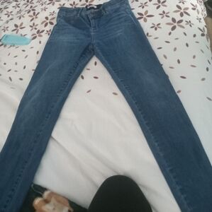 One is a size 4 one is a size 6 and the other one a smaller size
